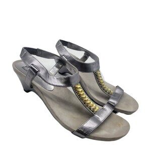 Anne Klein Shoes Womens 7.5 Gray Teah IFlex Sandals Festival Vacation Party